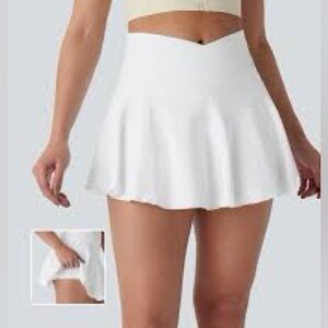 HALARA soft white skort old money tennis